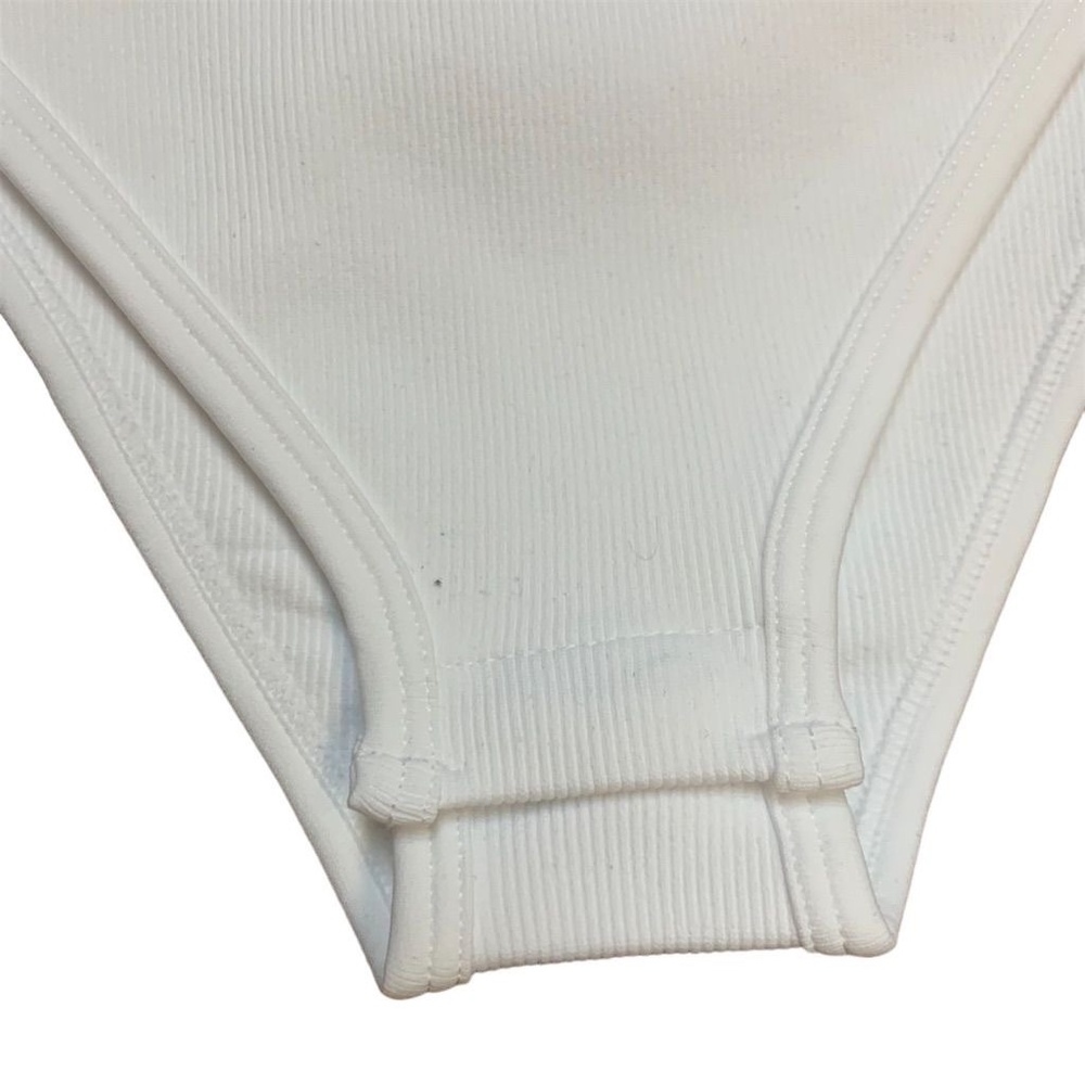 3-pack Women's Sleeveless V-Neck Bodysuit - Picture 8 of 9